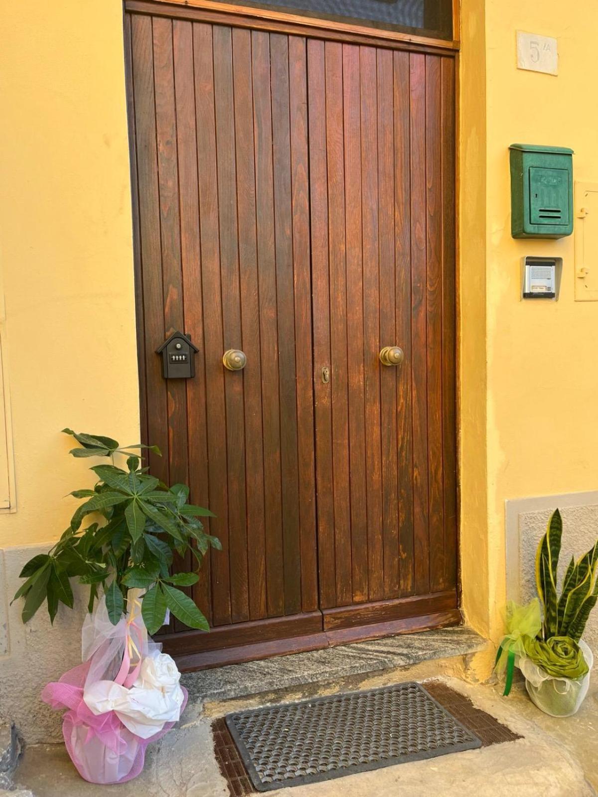 דירות ארצו Casina Travi מראה חיצוני תמונה